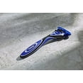 thumbnail image 4 of Schick Hydro 5 Razor for Men with Flip Trimmer and 2 Razor Blade Refills, 4 of 9