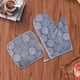 thumbnail image 1 of Juego de Guantes Aislantes Gruesos para Horno y Resistentes Al Calor para Microondas | Guantes de Cocina de Poliéster con Protección Contra Quemaduras | Guantes Antideslizantes y Resistentes para Hor, 1 of 6