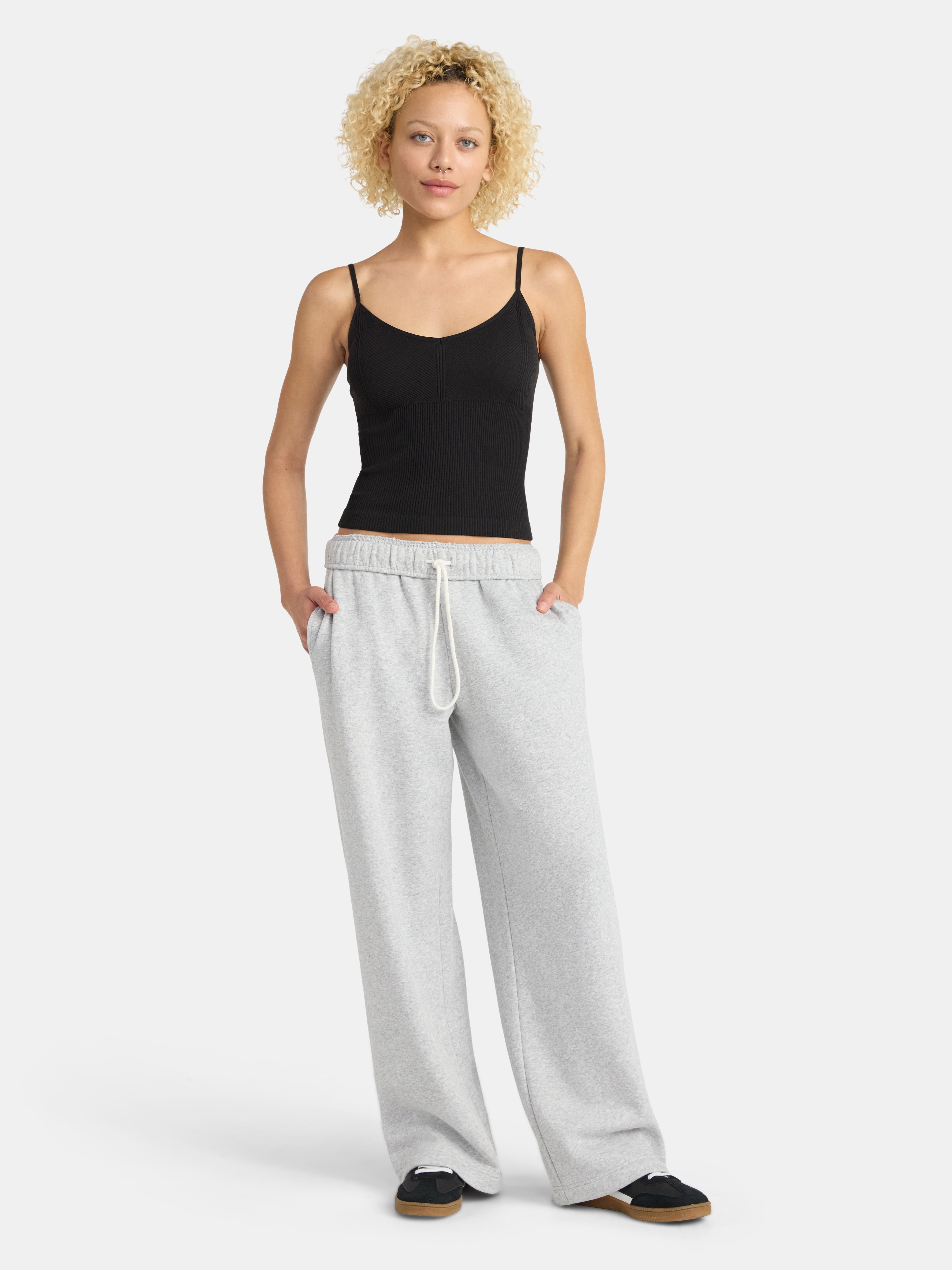 No Boundaries Seamless Miter Textured V-Neck Cami with Demi Cups, Women's
