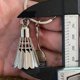 thumbnail image 4 of Llavero de metal con forma de bádminton, llavero pequeño, regalo para el club de la arena, 4 of 6