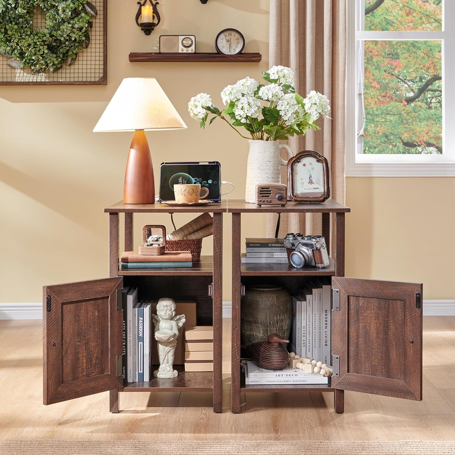SinCiDo Farmhouse Nightstand, Set of 2, Brown