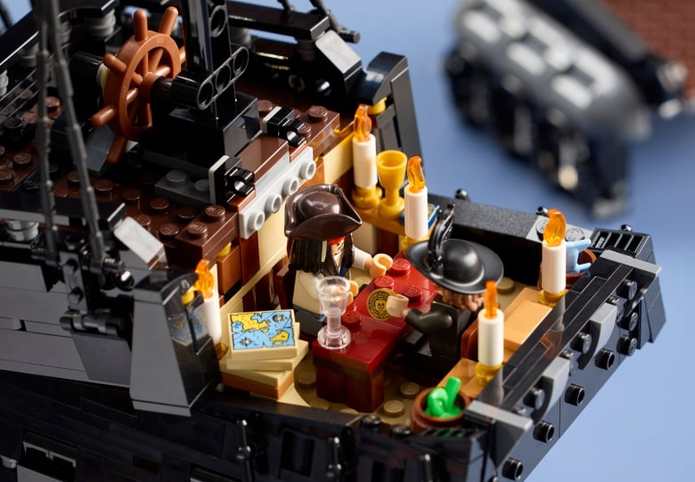 LEGO Icons Captain Jack Sparrow's Pirate Ship Interlocking Block Building Set 2861 Pieces 1 Pack