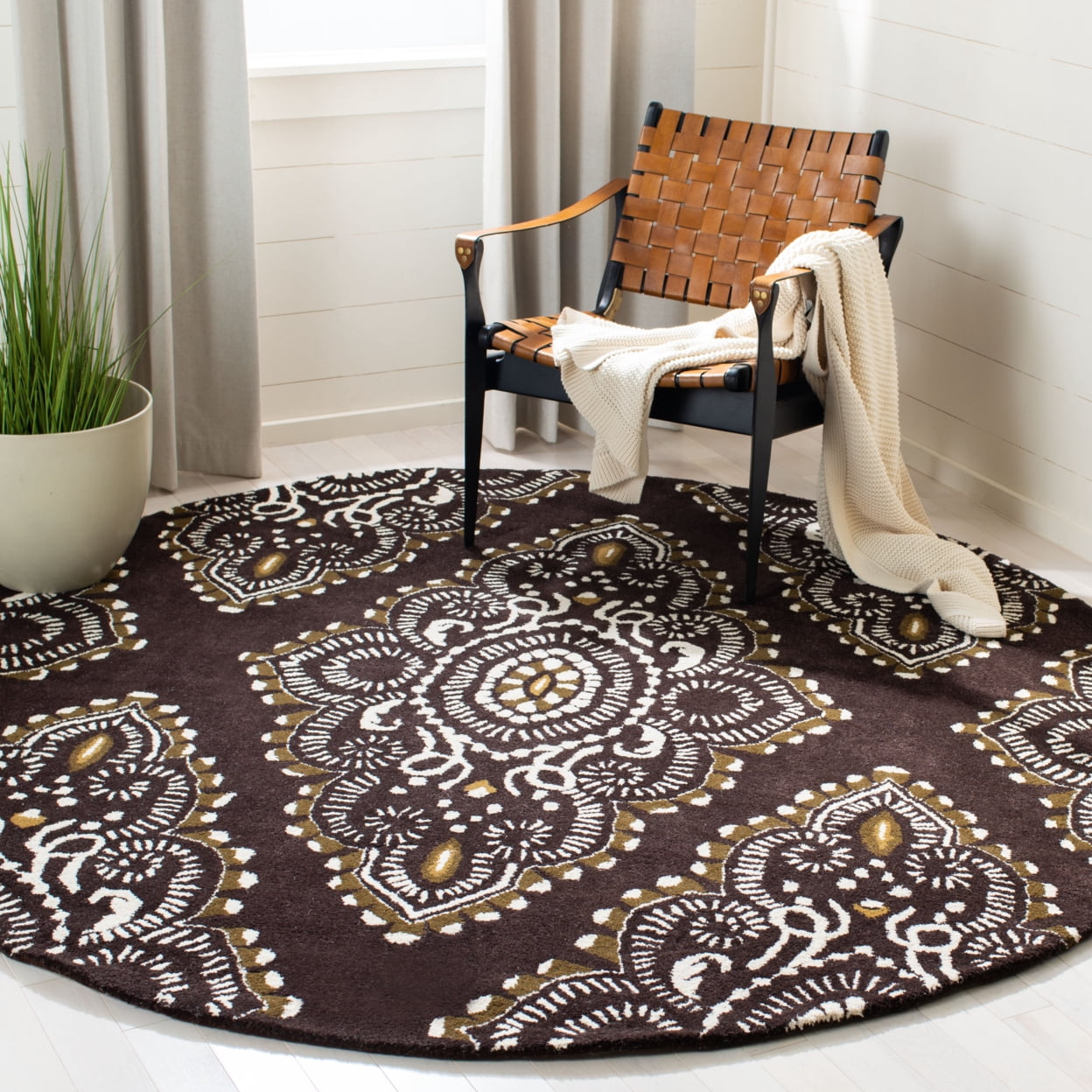 SAFAVIEH Wyndham Pompeii Damask Wool Area Rug, Brown/Ivory, 7' x 7' Square