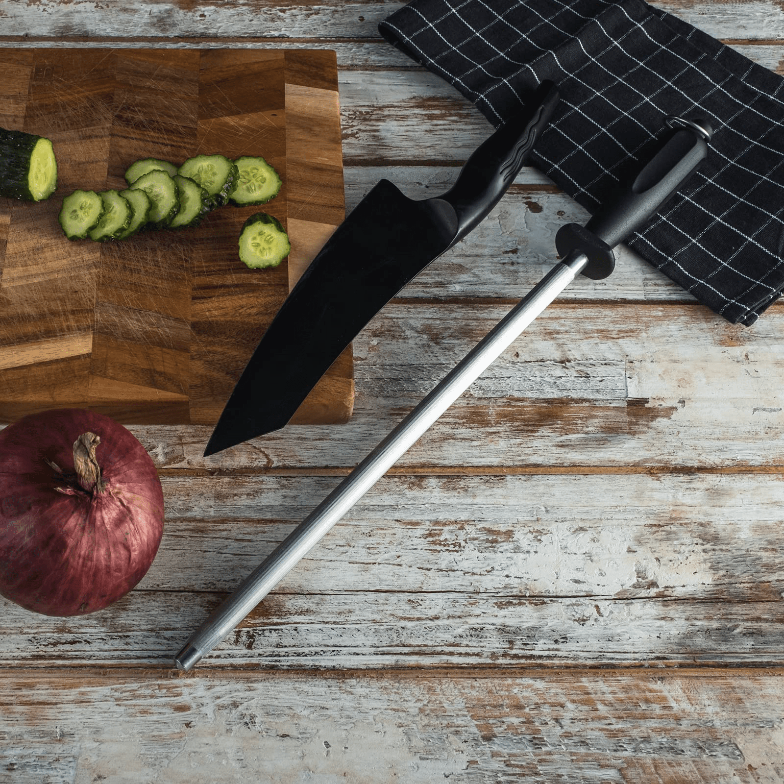  Cutluxe Honing Rod, Sharpening Steel for Kitchen Knives – 10 Honing  Steel – Full Tang Ergonomic Handle Design – Artisan Series: Home & Kitchen