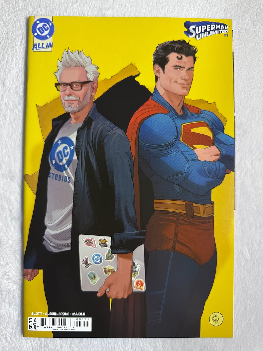 Cover of Superman Unlimited #1