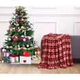 thumbnail image 2 of Manta Elegant Comfort de terciopelo con estampado navideño de 127 x 152 cm, 2 of 8
