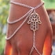 thumbnail image 2 of Cadena de Mano Arnés Joyería Apoyo Fotográfico Hermoso Mujer Chica, 2 of 6