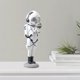 thumbnail image 3 of Figuras de Baoblaze Escultura de Resina Sosteniendo el Astronauta, 3 of 8