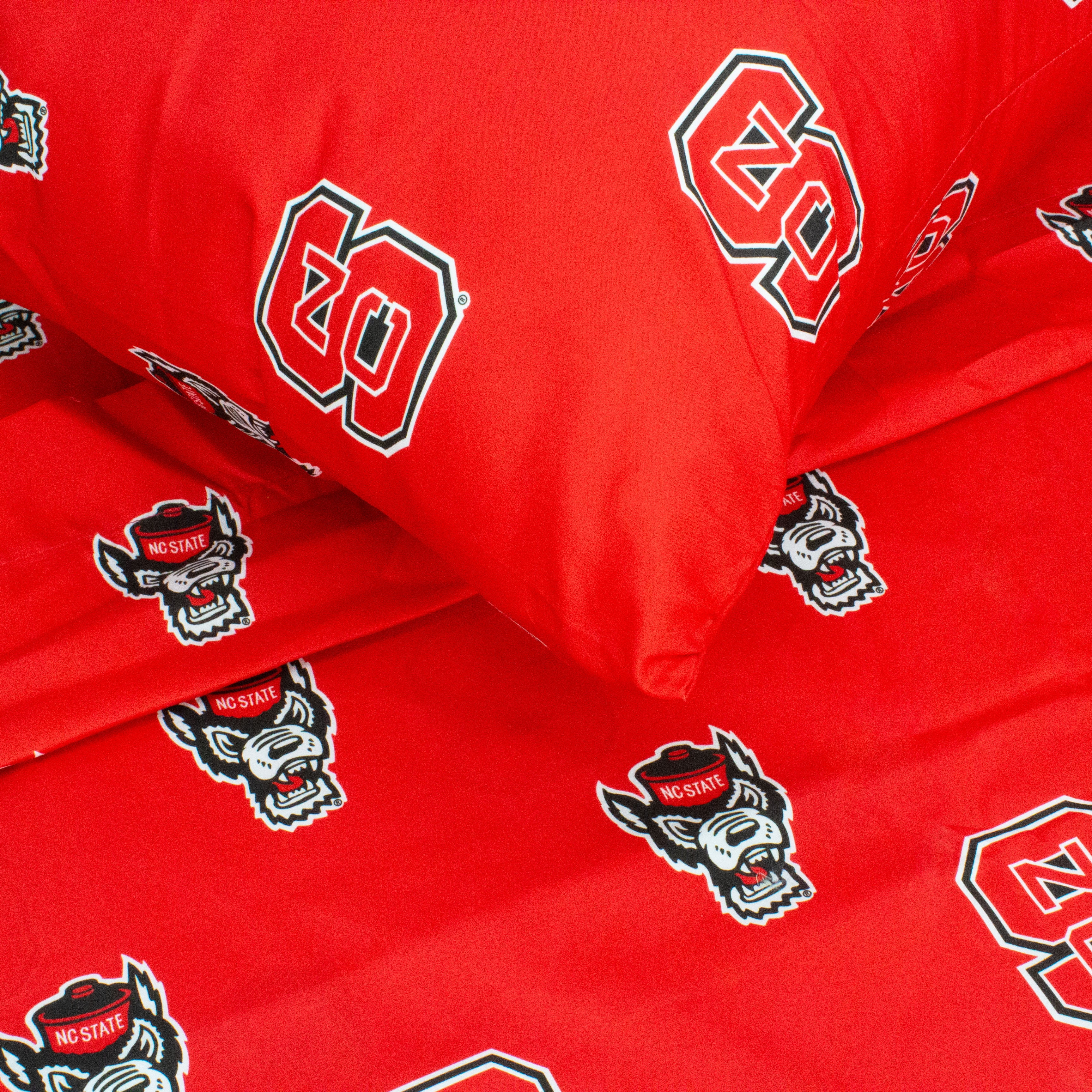 North Carolina State Wolfpack 100% cotton, 3 piece sheet set - flat sheet, fitted sheet, 1 pillow case, Twin XL, Team Colors