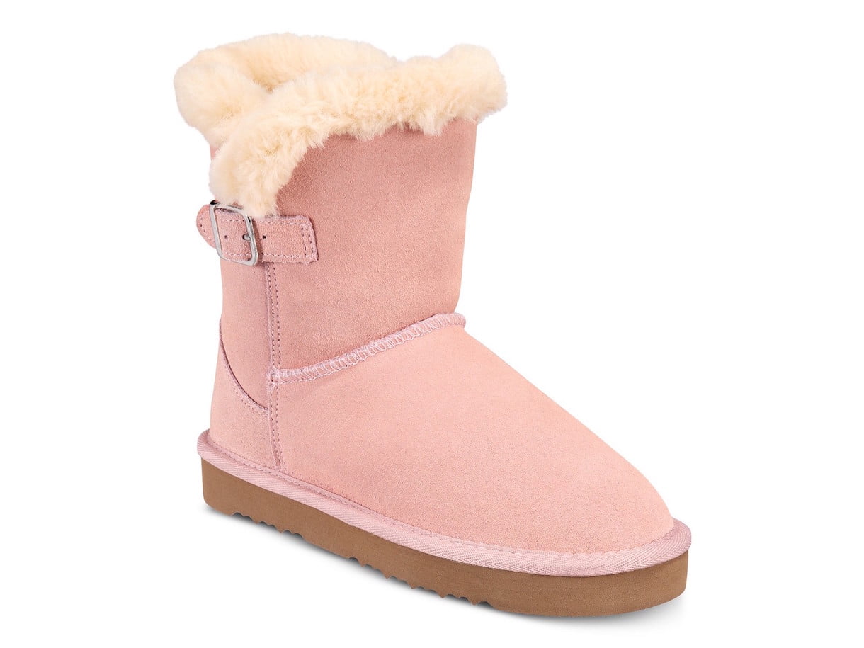 Pink Holiday Women's Snow Boots Deals 
