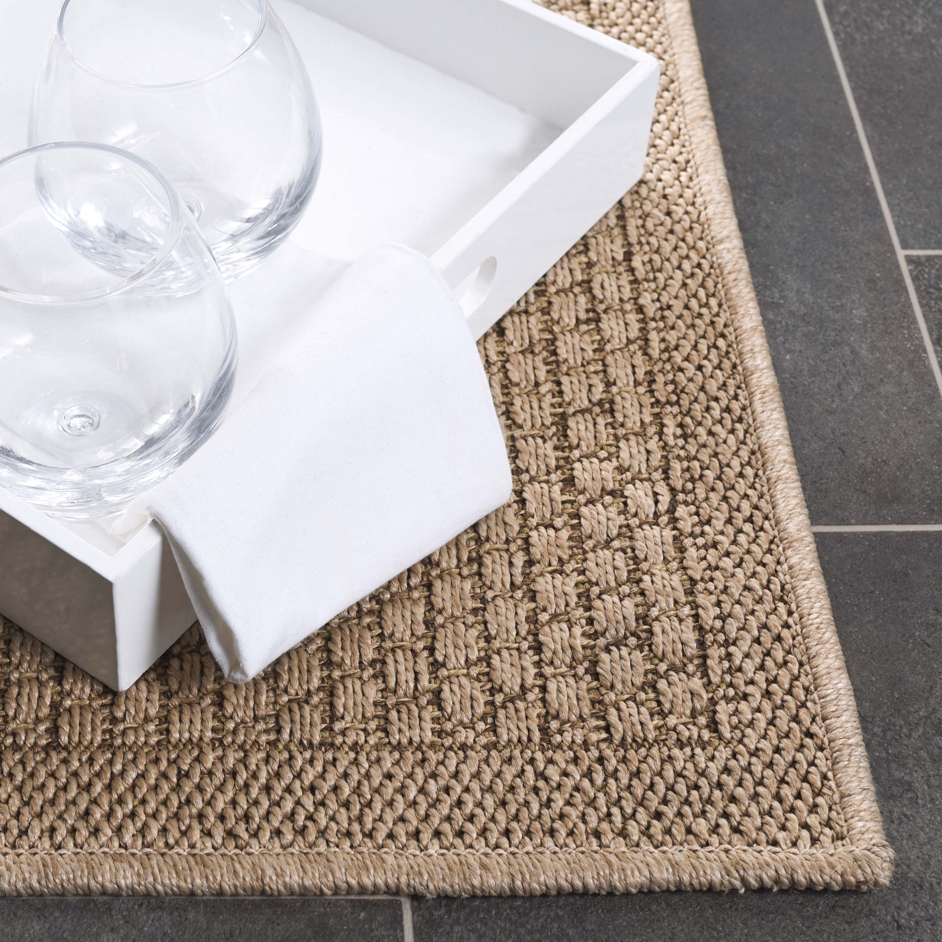 SAFAVIEH Atrium Sisal Langston Solid Indoor/Outdoor Area Rug, Beige, 8' x 10'