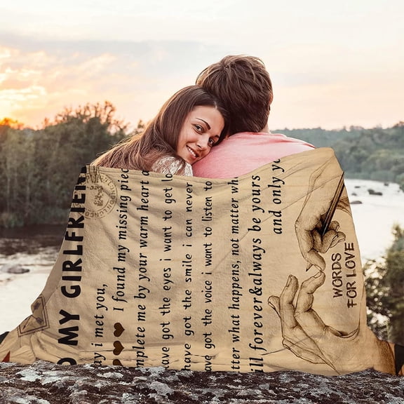 Gifts for Girlfriend to My Girlfriend Blanket Romantic Gifts for Her I Love You Throw Blankets Birthday Anniversary Presents Blankets for Bed Sofa 50"x60"