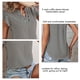 thumbnail image 3 of Blusa de manga corta con volantes Blusa de manga corta con escote en V y estampado de rayas para mujer, 3 of 5