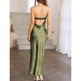 thumbnail image 2 of Vestido largo Realtix de seda satinada sin espalda para mujer, 2 of 4