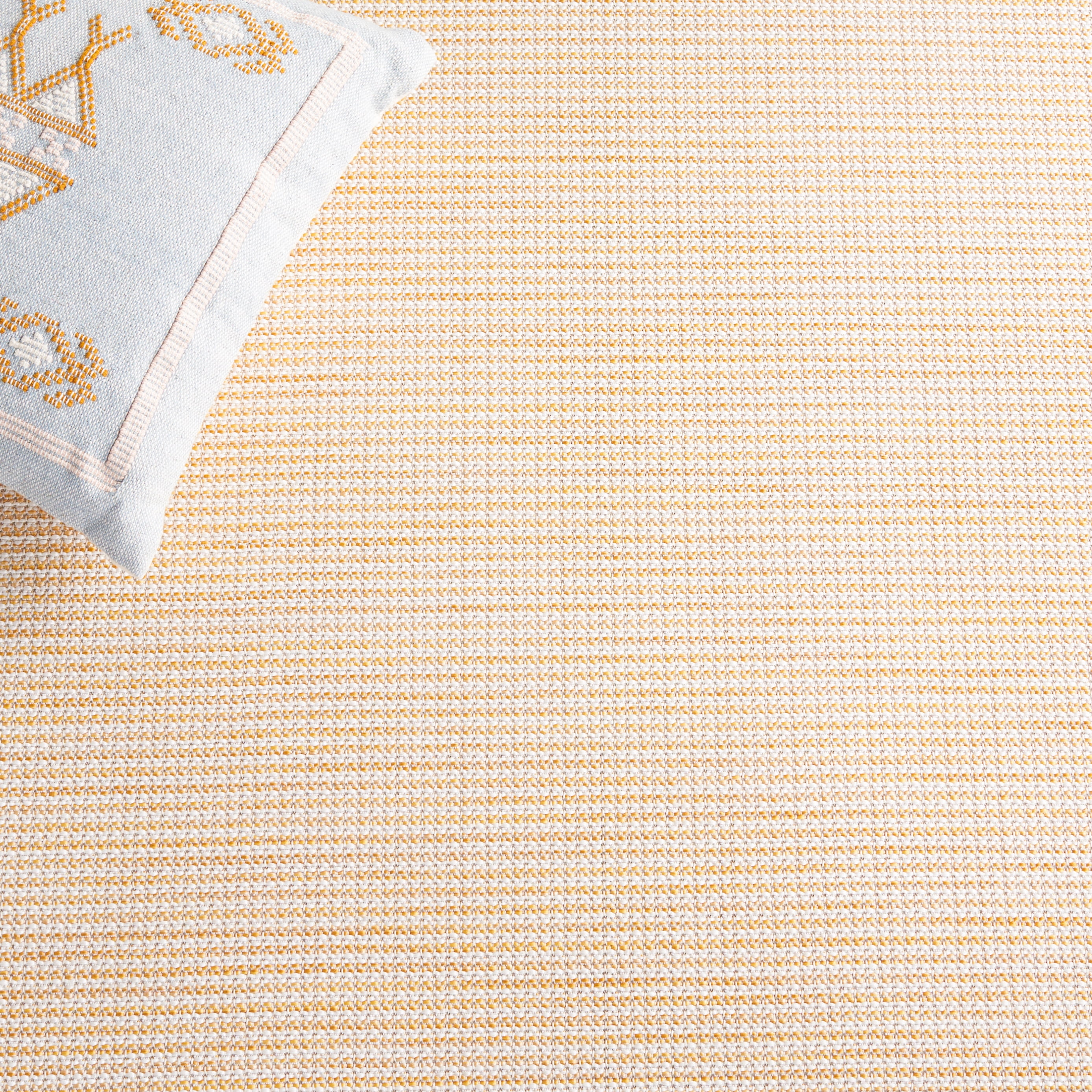 SAFAVIEH Martha Stewart Hampton Solid Indoor/Outdoor Area Rug, Yellow, 8' x 10'