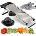 thumbnail image 1 of Mandolina ajustable para cortar verduras Ideal para cortar alimentos, frutas y verduras Mandolina para cortar en juliana Guantes a prueba de cortes Acero inoxidable, 1 of 4