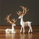 thumbnail image 5 of Bewildely Estatuas de ciervos para decoración del hogar con impresionante decoración de habitación de renos, elección de regalo, decoración Kits de decoración para fiestas Negro+oro, 5 of 6