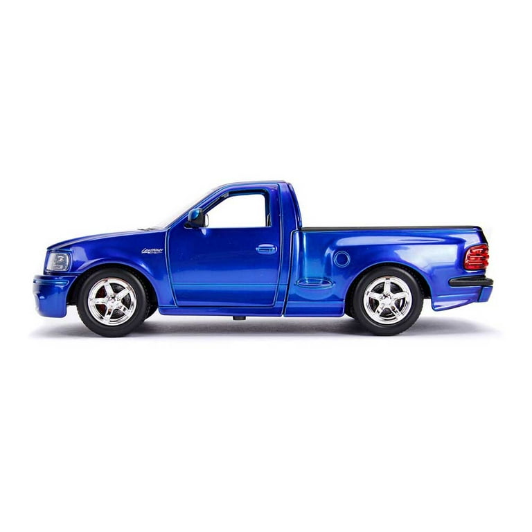 Jada 30358 1999 Ford F-150 SVT Lightning Pickup Truck Candy