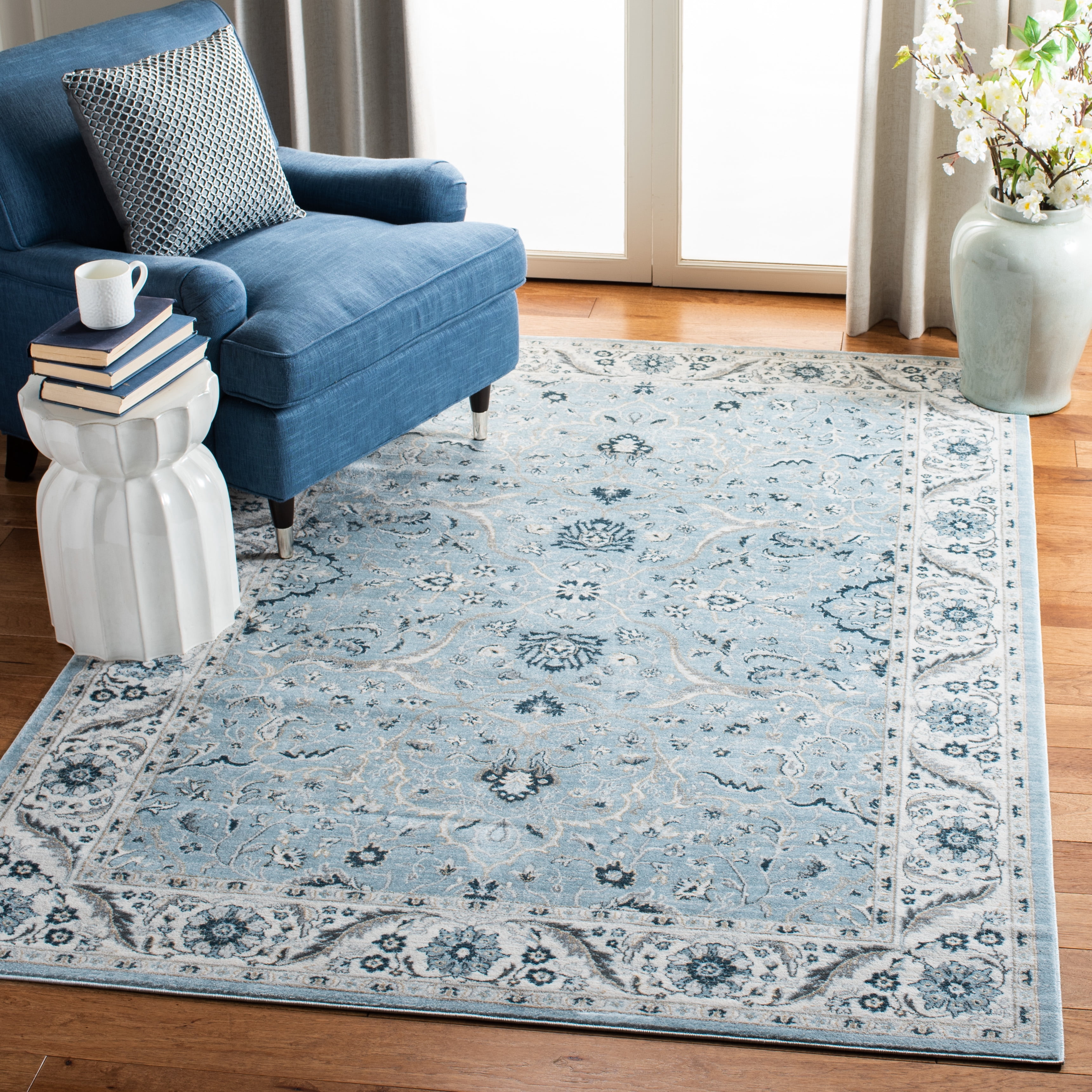 SAFAVIEH Isabella Kuzman Oriental Area Rug, Light Blue/Cream, 8' x 10'