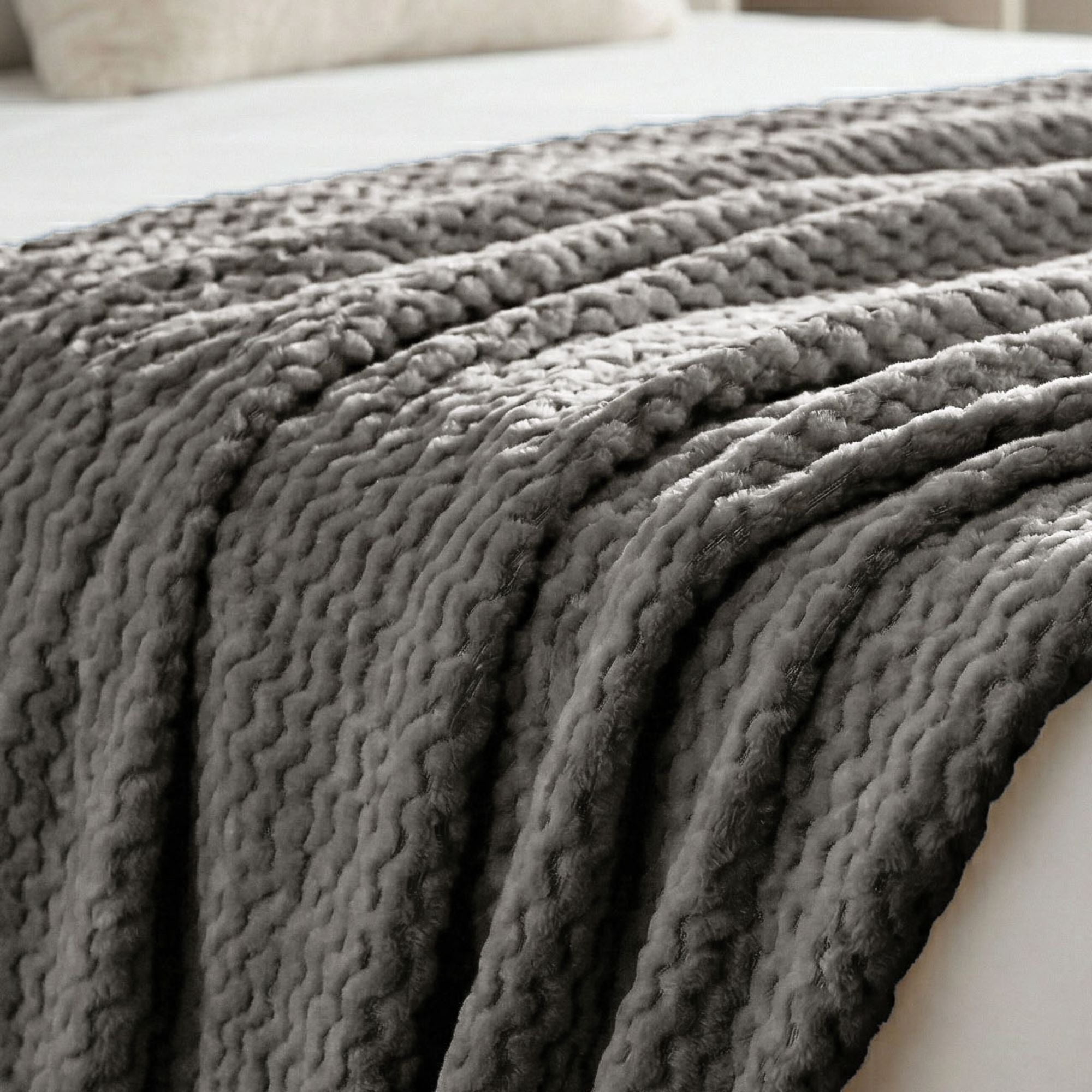 Superior Lily Pebbled Fluffy Fleece Blanket, Twin XL Size, Charcoal