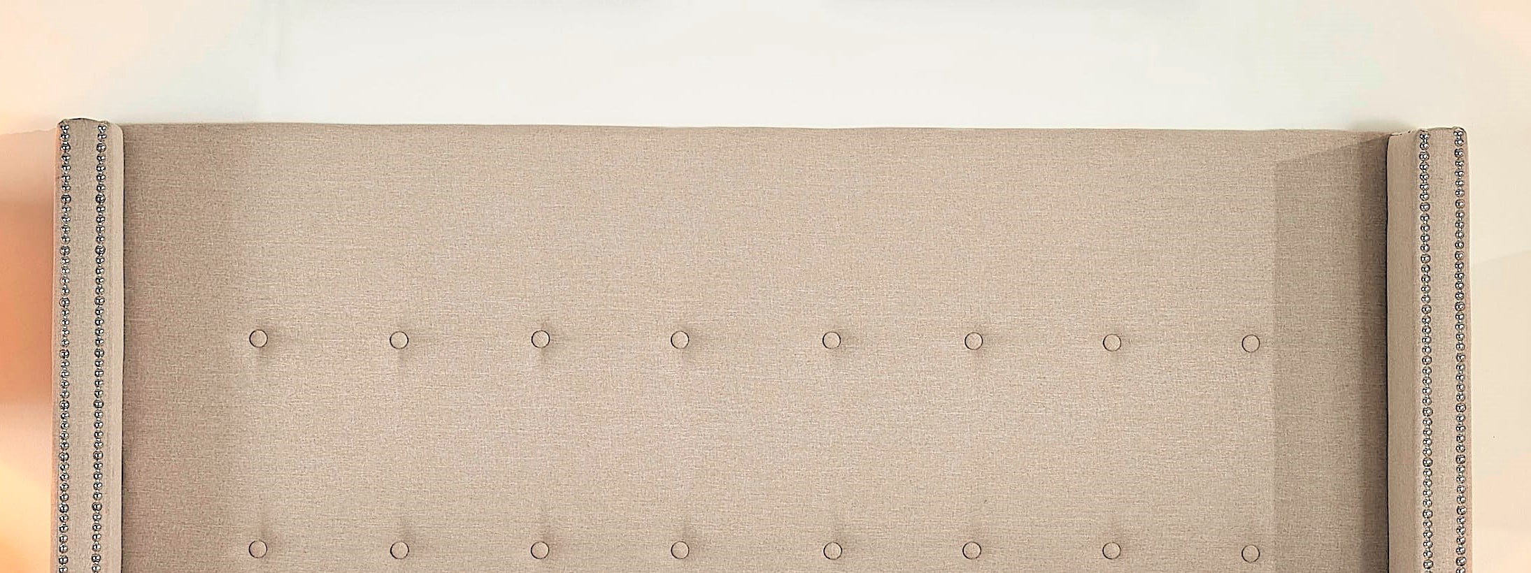 Uspridefurniture Manzano upholstered Polyester bed - Queen