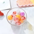 thumbnail image 2 of Moldes de silicona para cubitos de hielo, 37 compartimentos, forma hexagonal o de panal para cócteles creativos, diseño apilable para ahorrar espacio (2 paquetes), 2 of 7