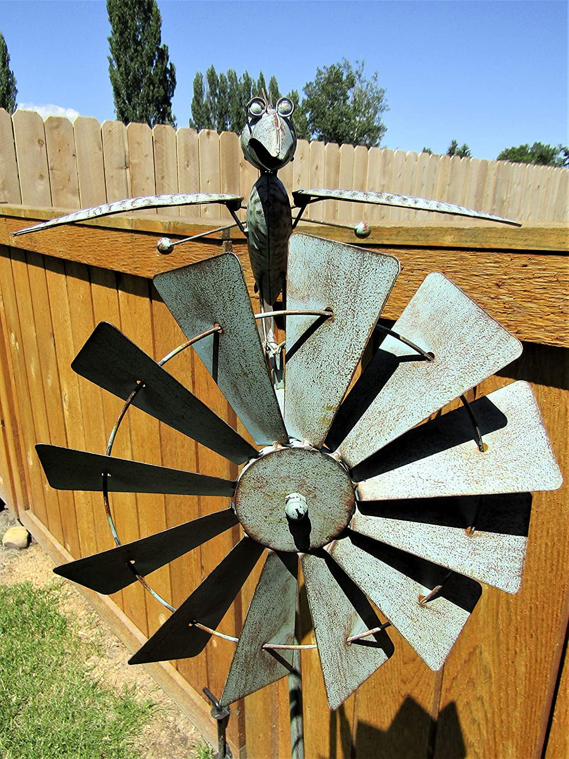 Whimsical Kinetic Metal Bird w/Glasses Yard Stake Wind Spinner Whirly-Gig Windmill Garden Art Bird