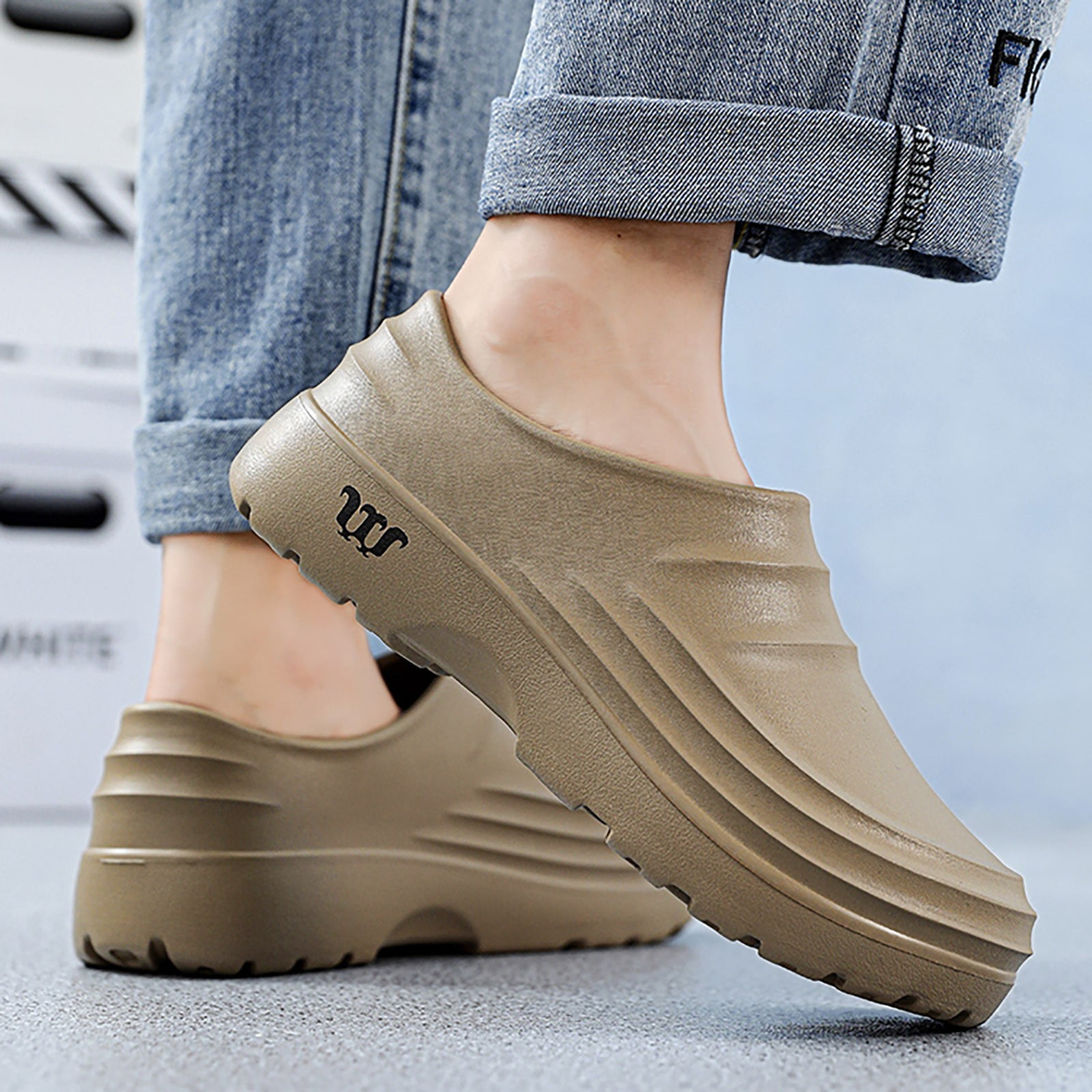 Mepaouo Men's Women's Non Slip Work Shoes Oil Water Resistant Chef Shoes Clogs for Food Service(Khaki,7)