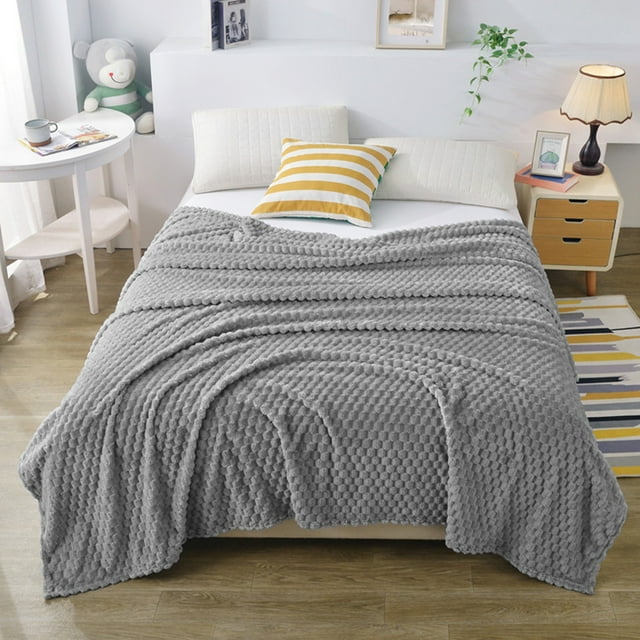 Solid Color Flannel Blanket Gift Gift Velvet Conditioning Blanket Casual Cover Blanket Solid Color Blanket 78.74x47.24 Inches