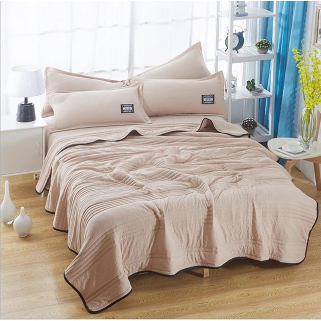 Feltree Summer Cooling Quilt Lightweight Breathable for Hot Nights, Solid Color 71x79 Inches, Fade Resistant Bedding Gift Idea