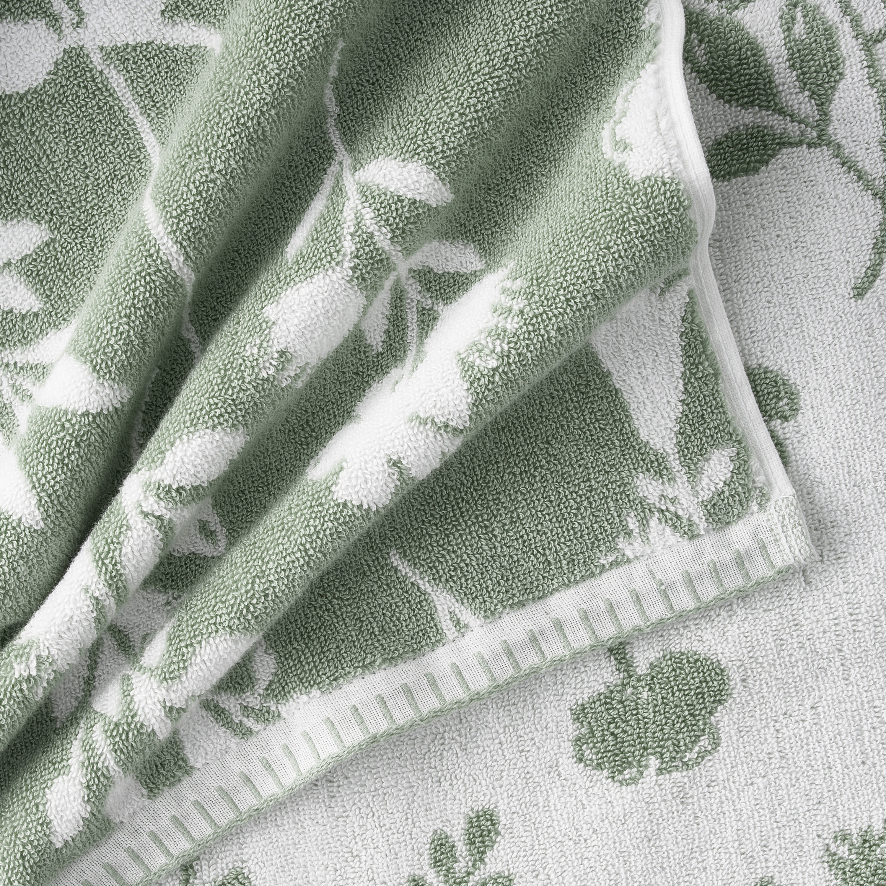 Beautiful by Drew Barrymore 4-Piece Bath Towel Set photo 3