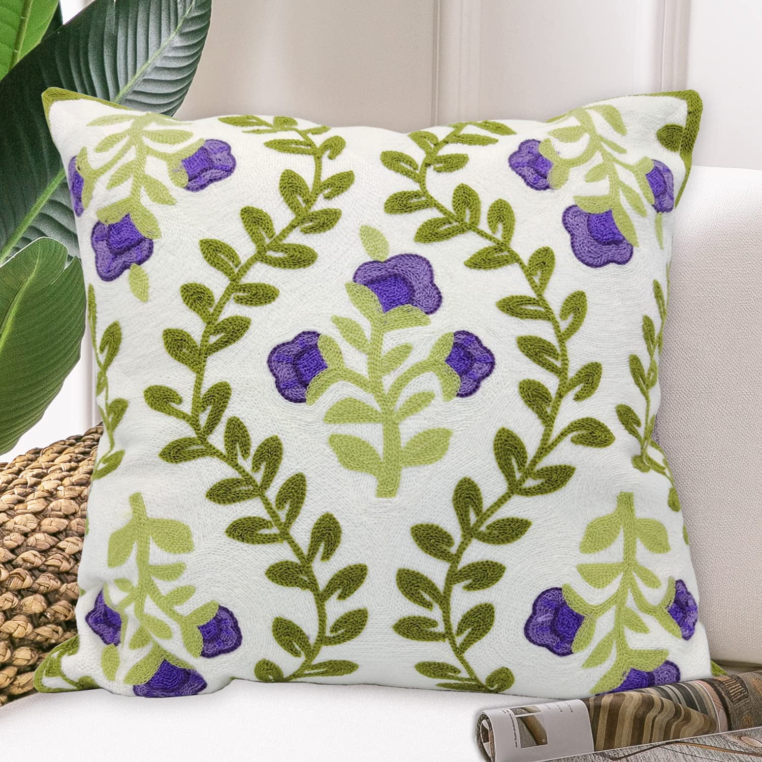 Se;ection of Luxury  Floral  Cushion Covers  geen 