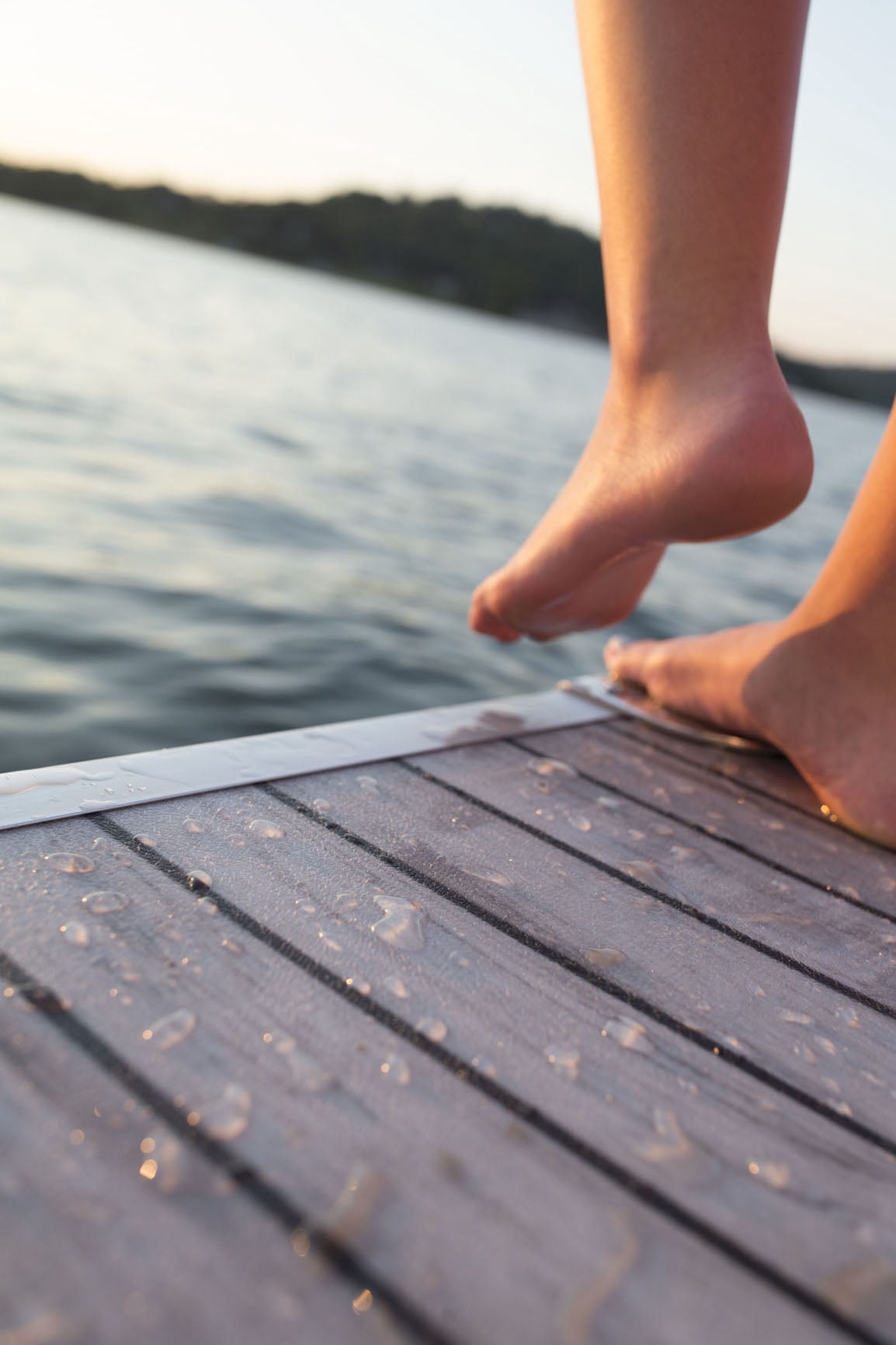 G-Floor Outdoor & Marine Vinyl Boat Flooring - 8.5' x 20' - Weathered Teak & Dark Holly