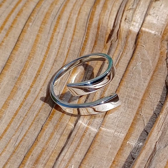 925 Sterling Silver Adjustable Wrap Ring – Elegant Handmade Statement Ring for Women – Open Band Minimalist Silver Jewelry Gift