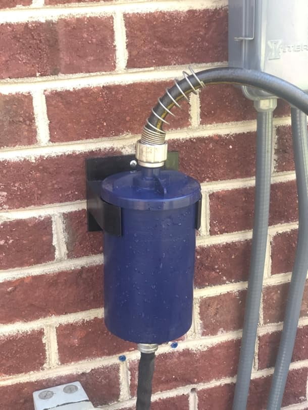 Metal Monster Garden Hose Filter, Reduces Heavy Metals, Chlorine, VOCs for Gardening, RV, Aquariums, Pets