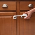 thumbnail image 3 of Seguro para Puertas con Gabinete Safety 1st HS262 Blanco, 3 of 5