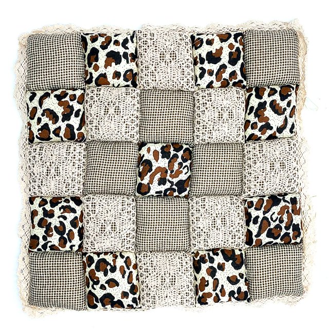 Cojín de asiento con diseño floral y lazos, ideal para sillas de comedor, jardín, cocina, oficina, escuela, asiento de coche, cama para mascotas, tamaño 15,7 x 15,7 pulgadas/40 x 40 cm (marrón)