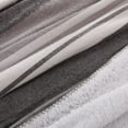 thumbnail image 2 of Couverture Canadienne des rayures, 2 of 4