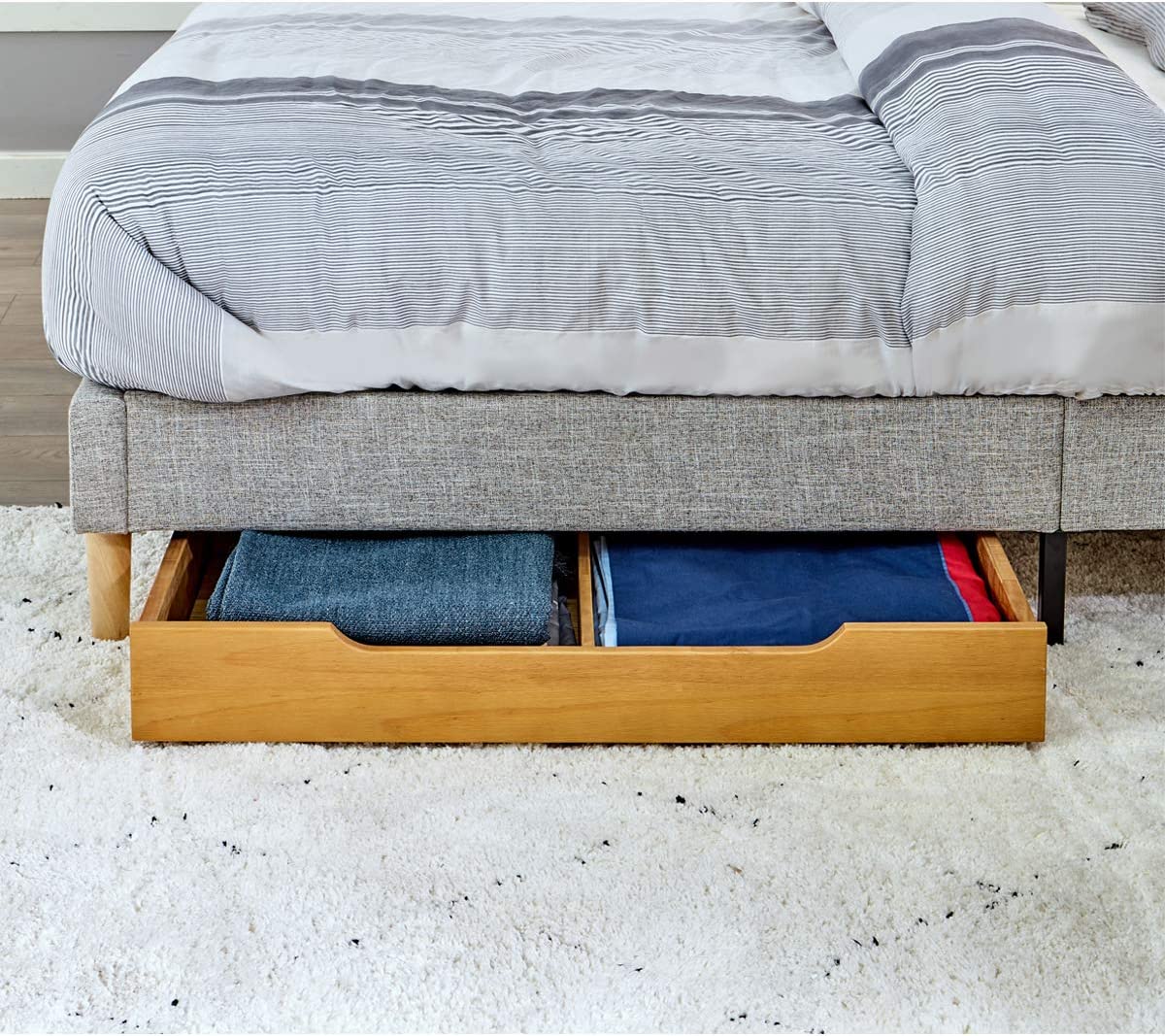 MUSEHOMEINC Solid Wood Under Bed Storage Drawer with 4Wheels for