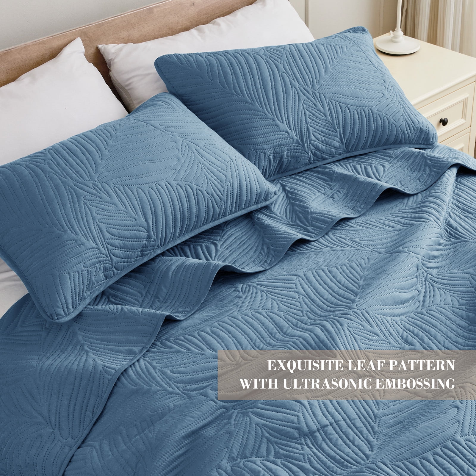 Exclusivo Mezcla Ultrasonic King Size Quilt Set Bluish Grey, 3 Pieces Lightweight Bedspread Leaf Pattern Bed Cover Soft Microfiber Coverlet Bedding Set for All Seasons