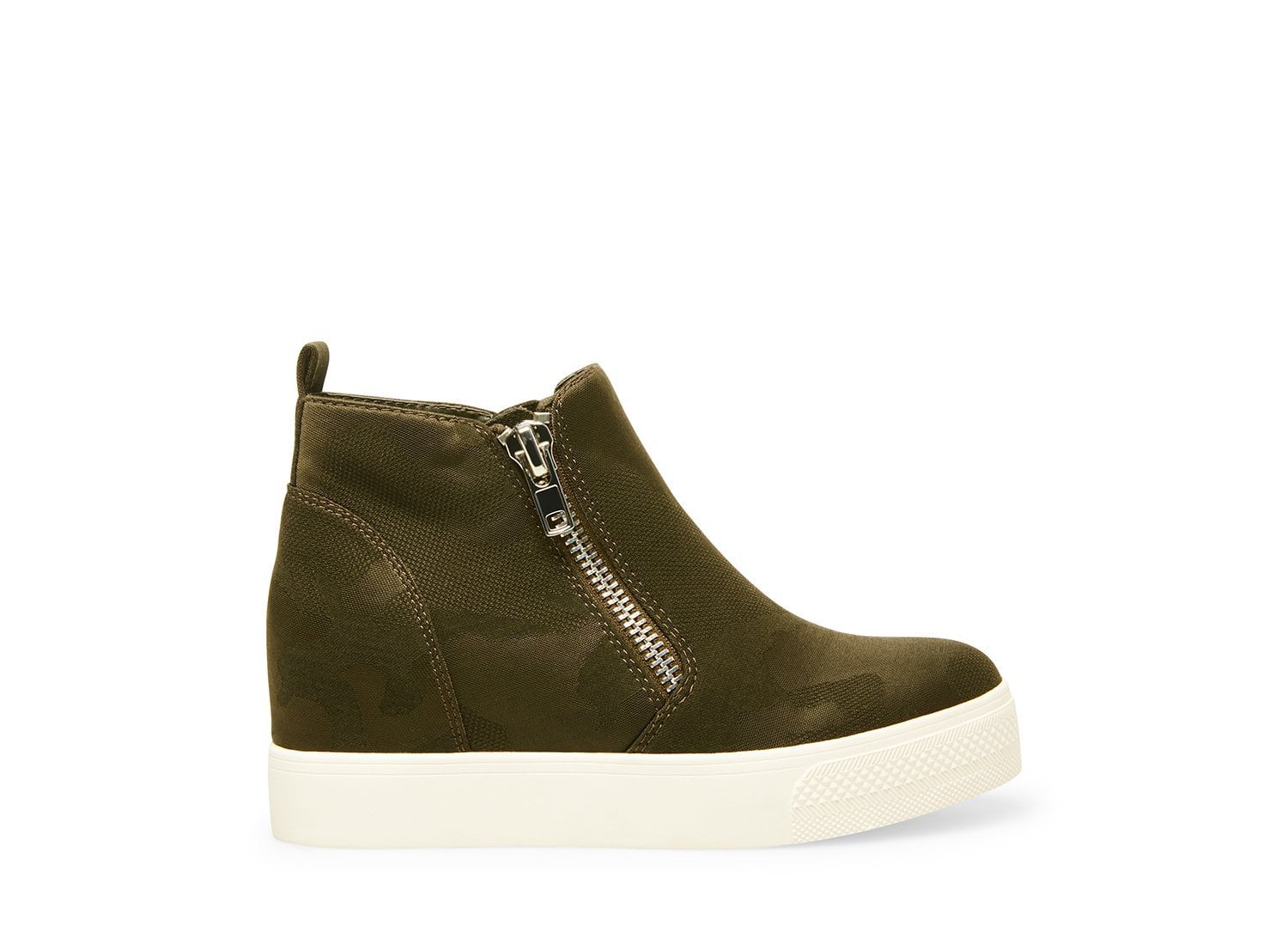 Steve madden store camo wedgie