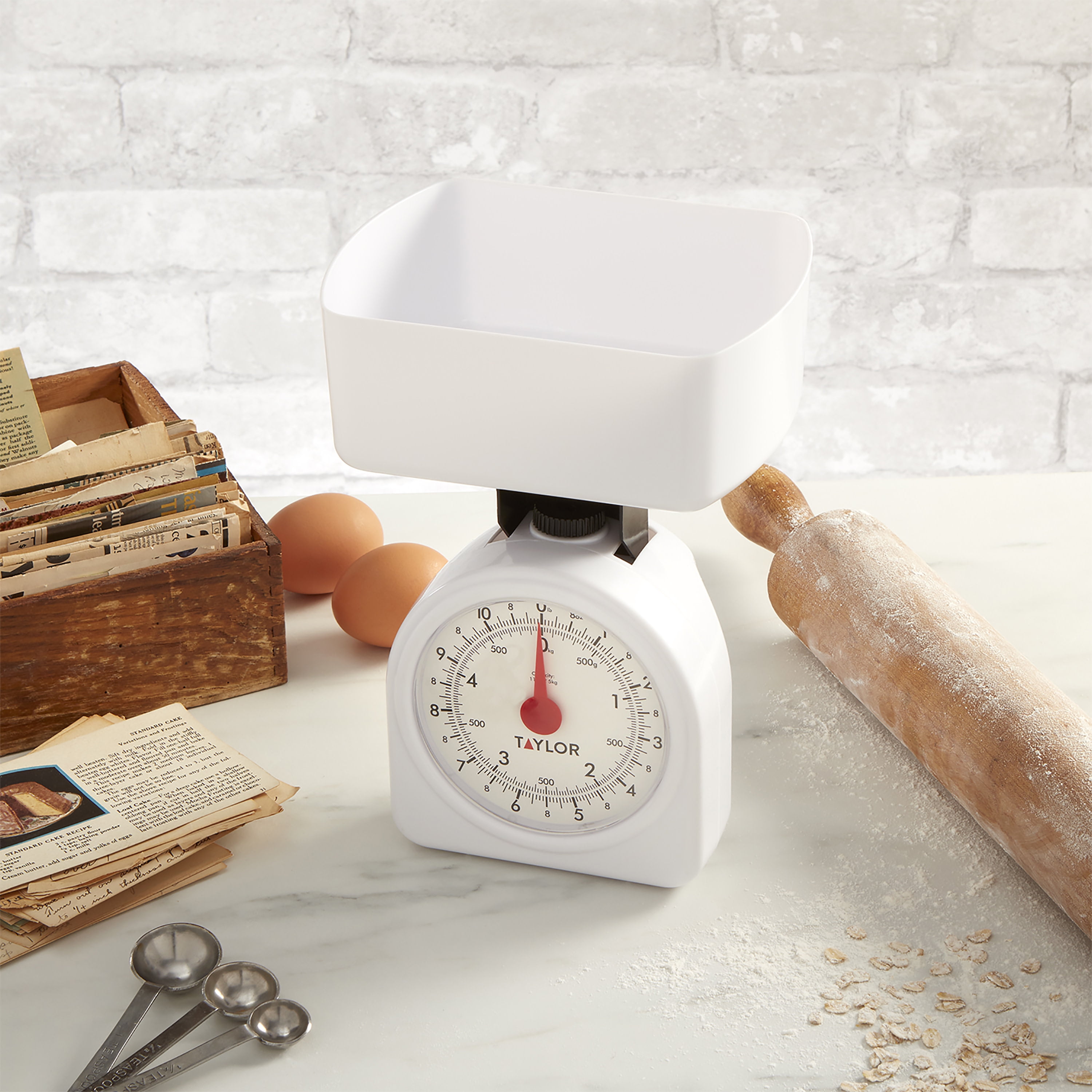 Taylor Mechanical/Analog Kitchen Scale and Food Scale in White