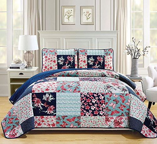 navy and white coverlet