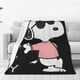 thumbnail image 3 of Mantas de franela con diseño artístico de Peanuts, Charlie Brown, Scream, Snoopy, súper cálidas, para decoración del hogar de niños y niñas, colcha de moda, 3 of 5