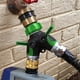 thumbnail image 5 of Divisor de manguera tipo Y de jardín conector de tubería de 2 vías válvula de agua de metal plástico para grifo de aspersión EE. UU., Verde seitruly HA005374-03, 5 of 6