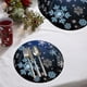 thumbnail image 1 of xihome Juego de 10 platos y servilletas de papel con diseño de copos de nieve invernales. Vajilla desechable para fiestas y cumpleaños., 1 of 6