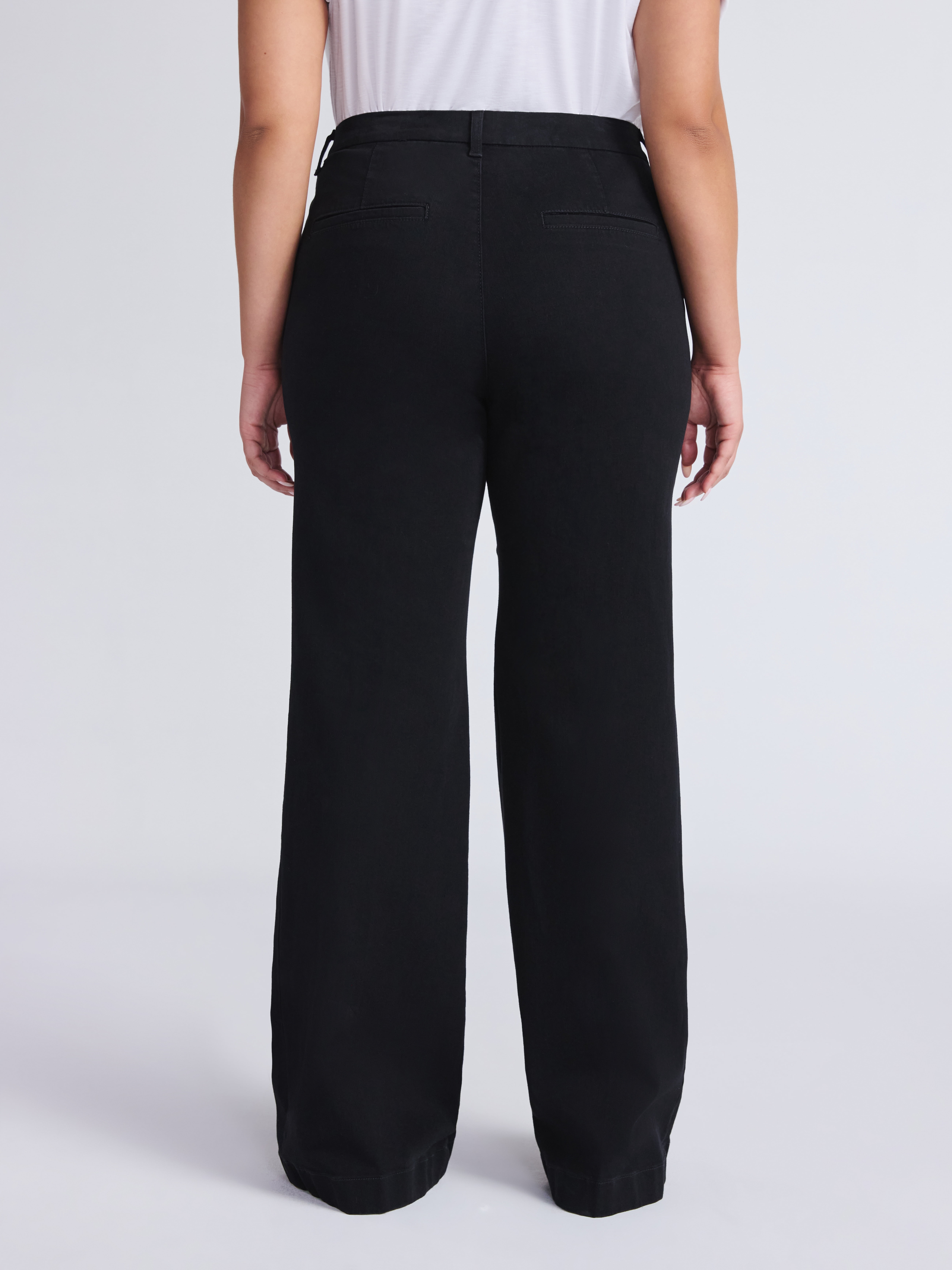 Sofia by Sofia Vergara Women's and Women's Plus Trouser Flare High Rise Jeans, 30.5", 32.5" and 34.5" Inseam, Sizes 0-28W