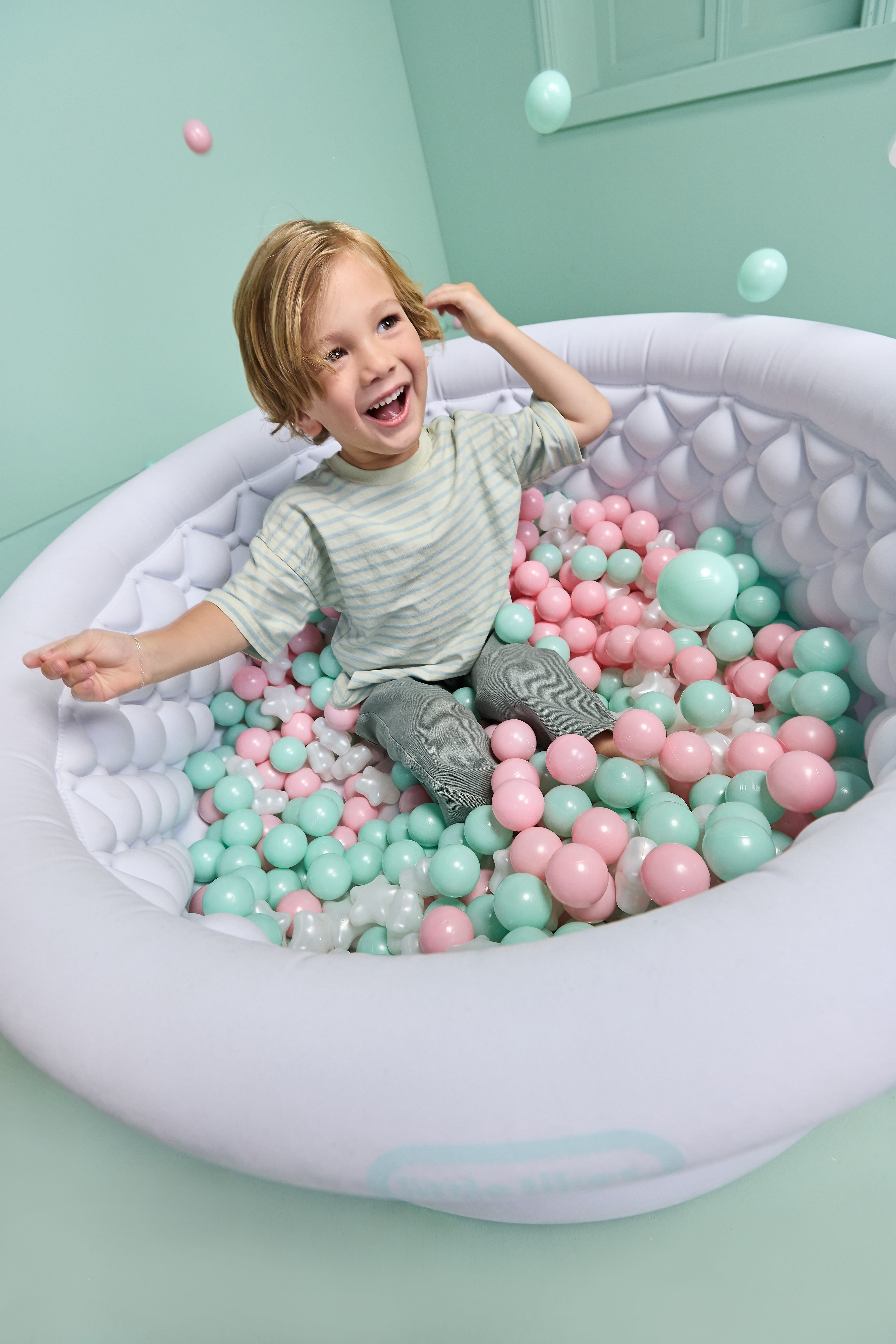 Little Tikes Sweet Spaces Inflatable Ball Pit with 250 Balls, Sensory Play, Ages 12+ Months