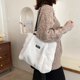thumbnail image 5 of Bolso Hombro Btafrte Gran Capacidad Felpa a Rayas blanco, 5 of 9