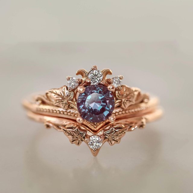 Anillo de compromiso de oro rosa con baño de oro rosa europeo y americano con circonita esmeralda